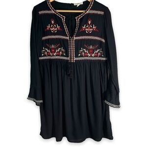 BeachLunchLounge Embroidered Peasant Dress, Black, Size S Fits like a medium.